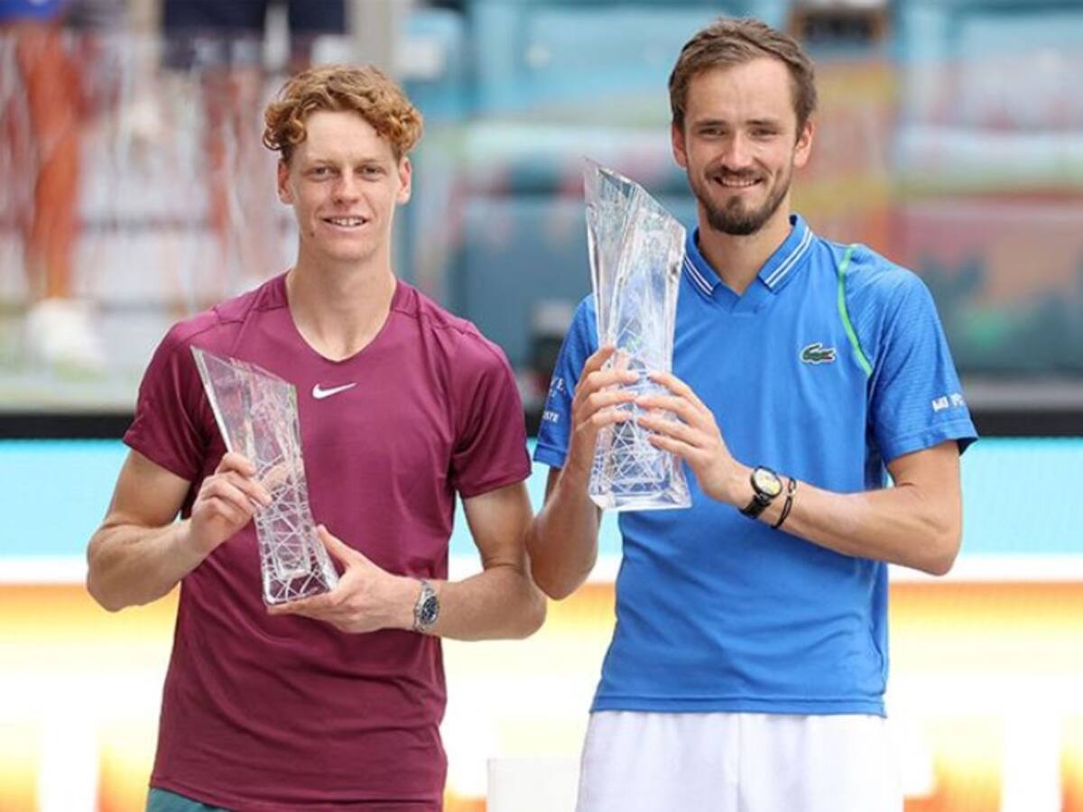 Sinner y Medvedev se posicionan como los grandes favoritos para ganar el US Open tras las caídas de Djokovic y Alcaraz