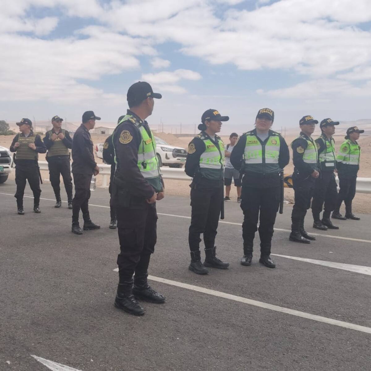 Incidentes en la frontera: policías peruanos armados son detenidos en territorio chileno