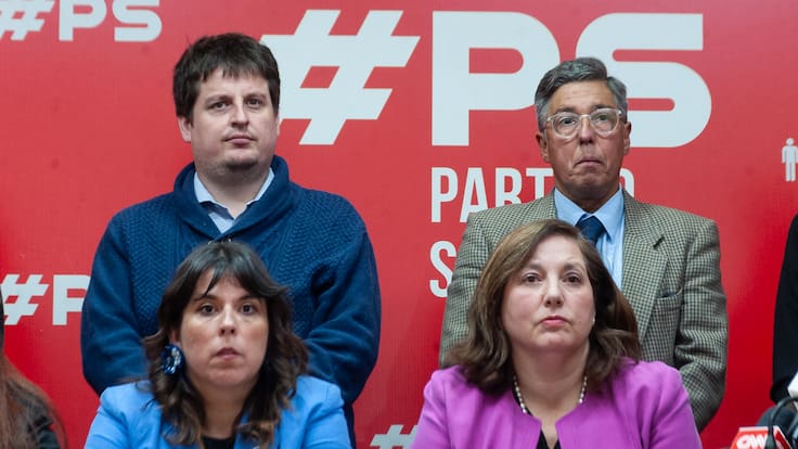 Oposición arremete contra la “megarreforma” del Gobierno y acusa impacto directo en la salud pública
