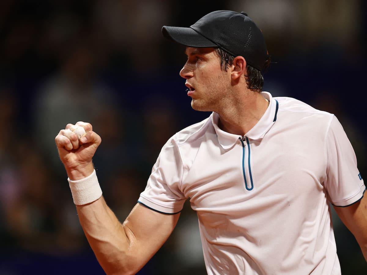 Nicolás Jarry avanza a semifinales en el ATP de Buenos Aires tras el retiro de Tomás Etcheverry
