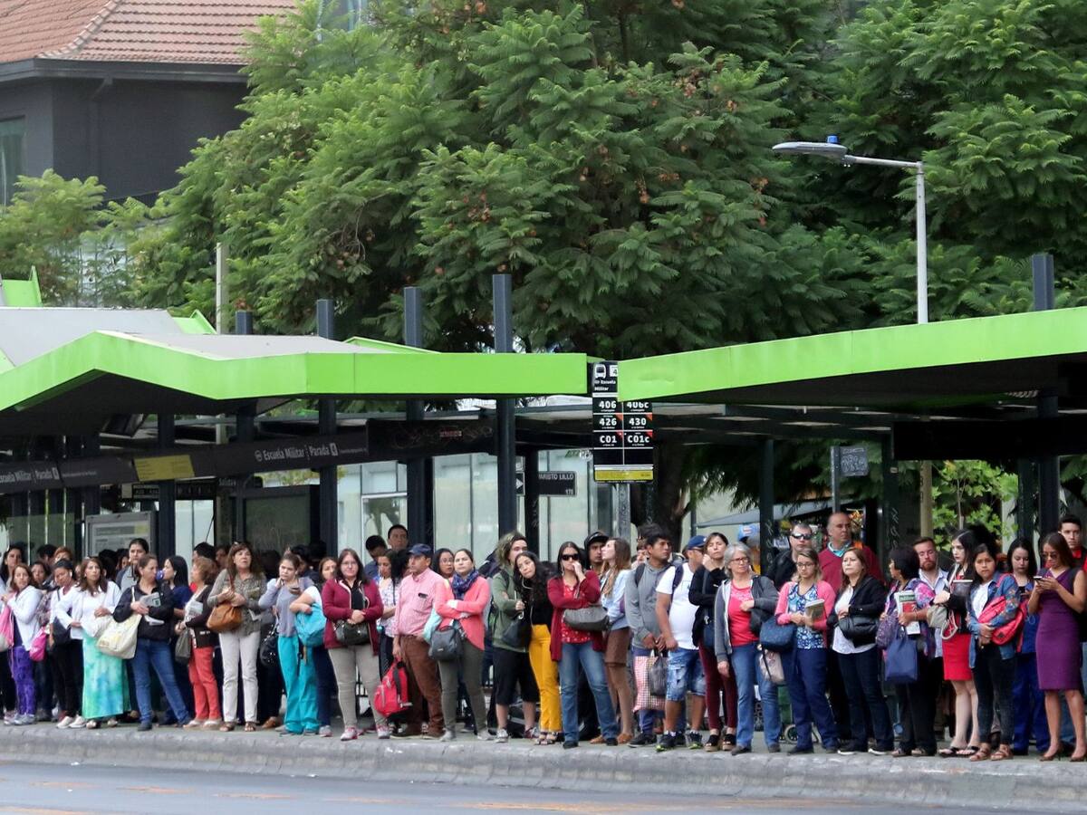 «Súper lunes»: más flota de transporte público y 8 mil efectivos policiales