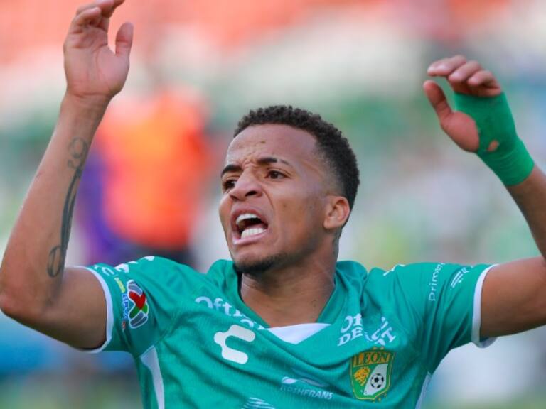 Abogado de Byron Castillo apunta contra Chile tras audio filtrado: "Ese país quiere entrar al Mundial por la puerta de atrás"