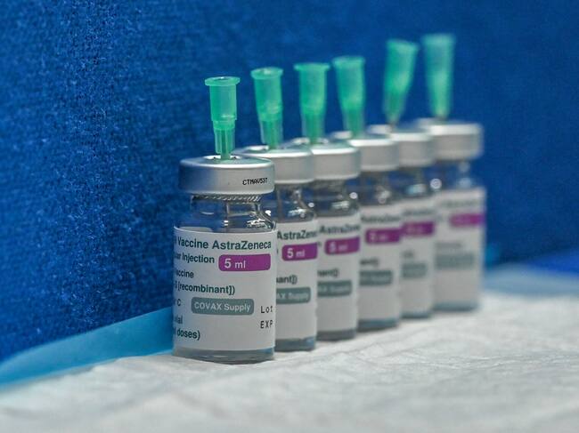Un grupo de vacunas contra el Covid-19 de la empresa AstraZeneca