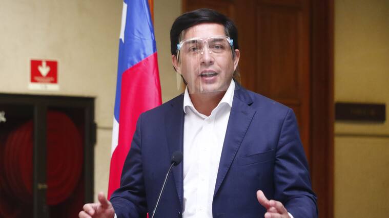 6 DE OCTUBRE DE 2020/VALPARAISOEl diputado Jorge Duran ofrece un punto de prensa en la Camara de Diputados.
FOTO: LEONARDO RUBILAR CHANDIA/AGENCIAUNO