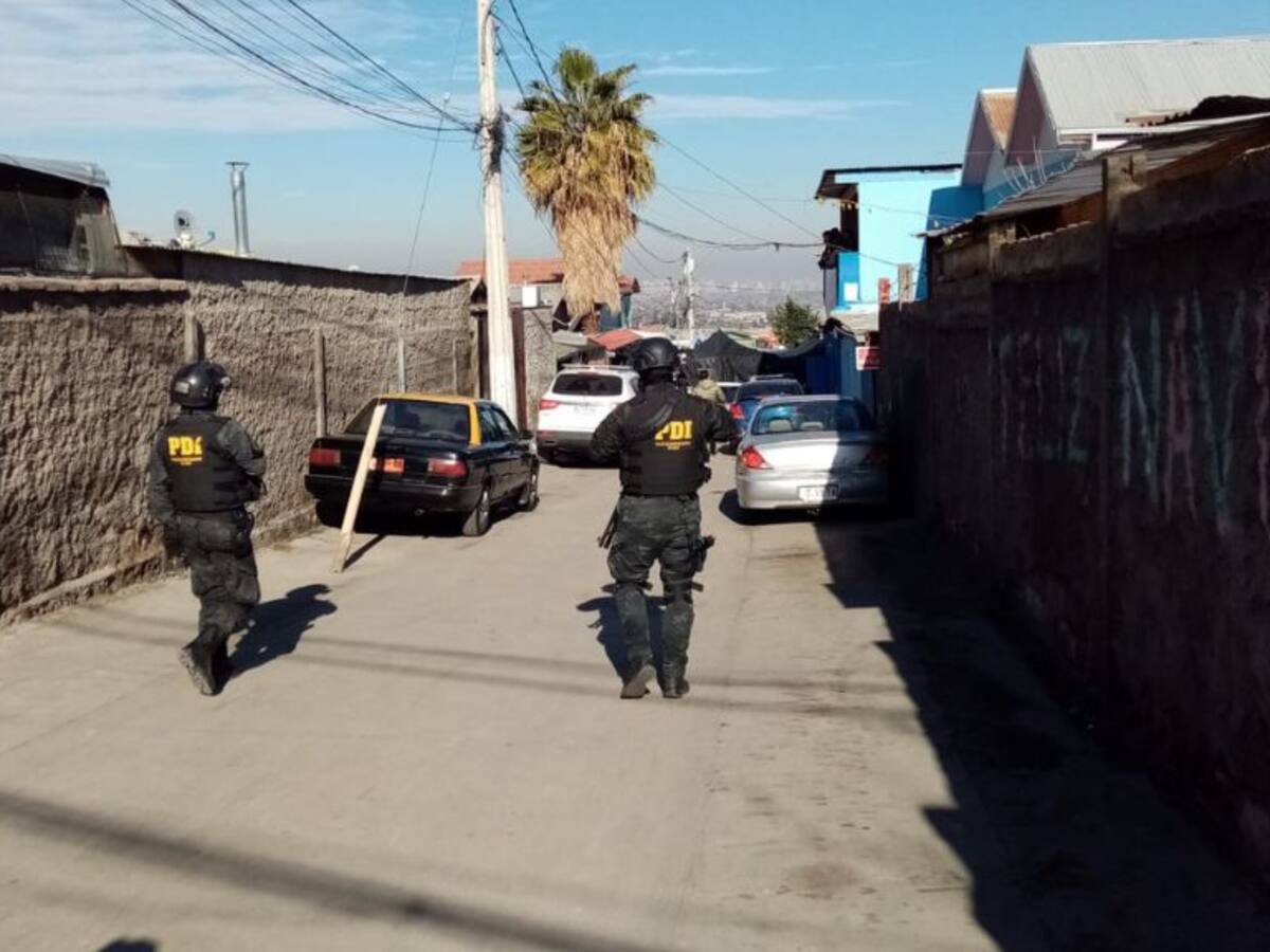 PDI desbarata organización dedicada al tráfico de drogas en La Pincoya: patrimonio bordeaba el US$1 millón