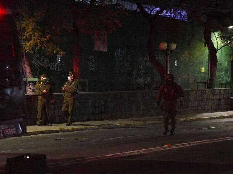 04 de Agosto de 2020/SANTIAGOUn Artefacto explosivo en Av. Salvador esquina Quebec donde Carabineros se encuentra realizando un procedimiento para verificar el artefacto
FOTO: MAURICIO MENDEZ/AGENCIAUNO