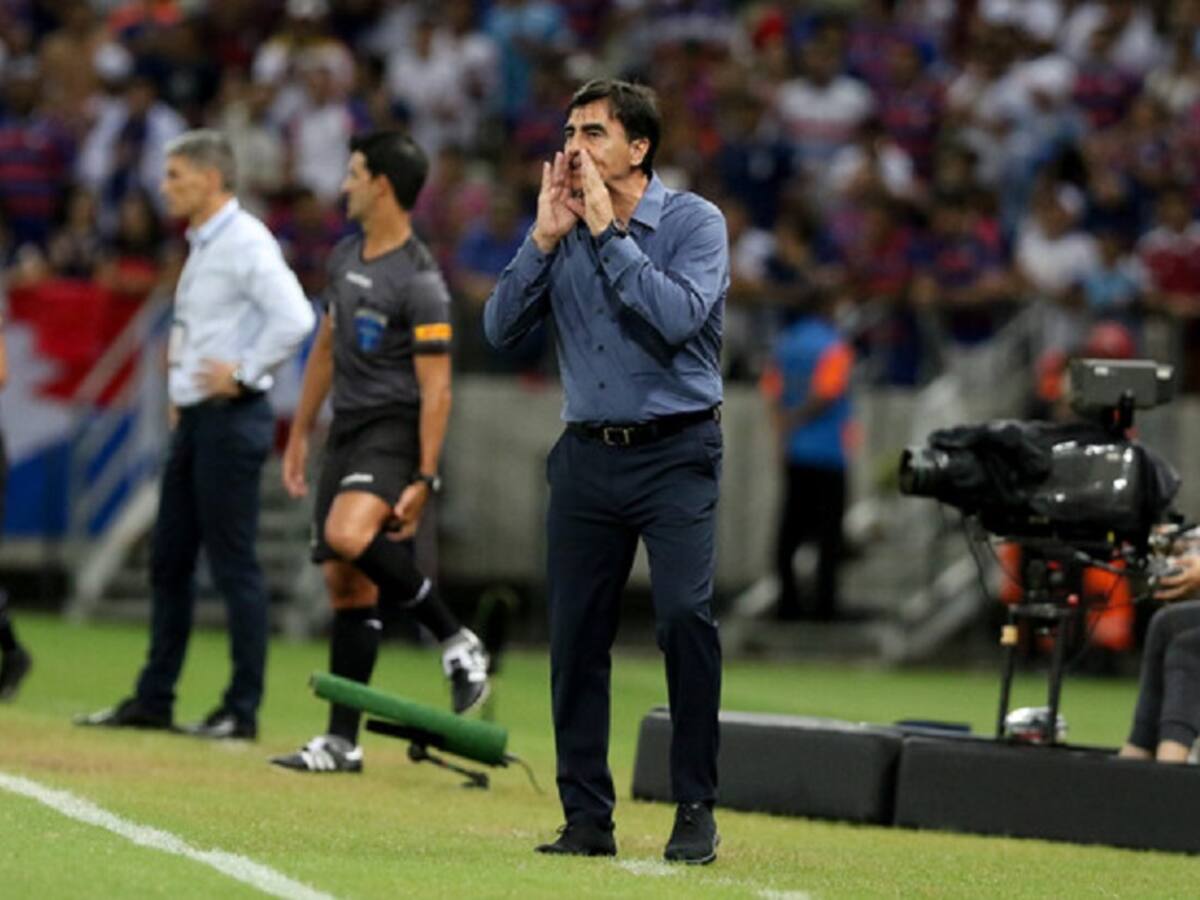 Gustavo Quinteros sacó pecho después del triunfo sobre Fortaleza: «Hoy el equipo con más historia era Colo Colo»
