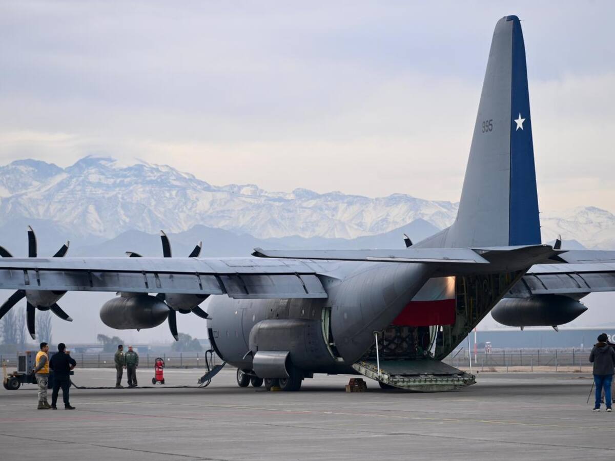 Chile envía segundo vuelo con ayuda humanitaria a Bolivia: trasladan 6 toneladas de insumos esenciales