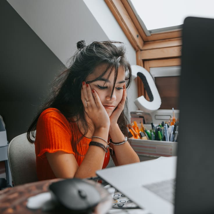 Solo el 6% de los jóvenes aspira a ser jefe: El fenómeno del “conscious unbossing” que reconfigura el mundo laboral