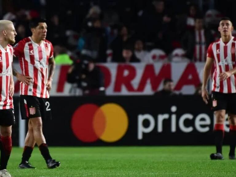 “¡Golpazo!”: desazón total en Argentina tras espectacular triunfo de Huachipato sobre Estudiantes de la Plata