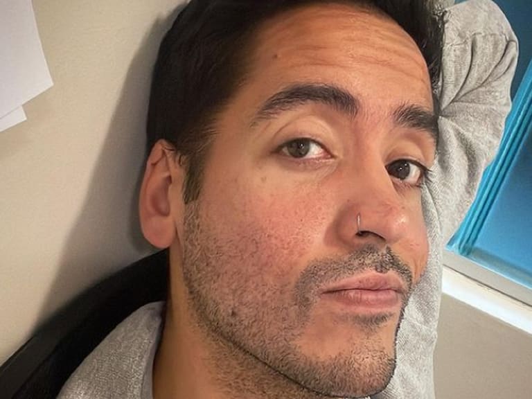 «Soy yo desnudo, vulnerable, teniendo sexo»: Periodista de Canal 13 reveló que está siendo extorsionado con videos íntimos