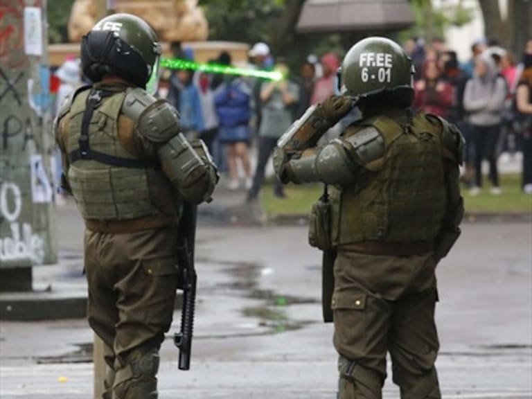 FF.EE. de Carabineros reciben ocho horas de instrucción en uso de escopeta y cuatro en DD.HH.