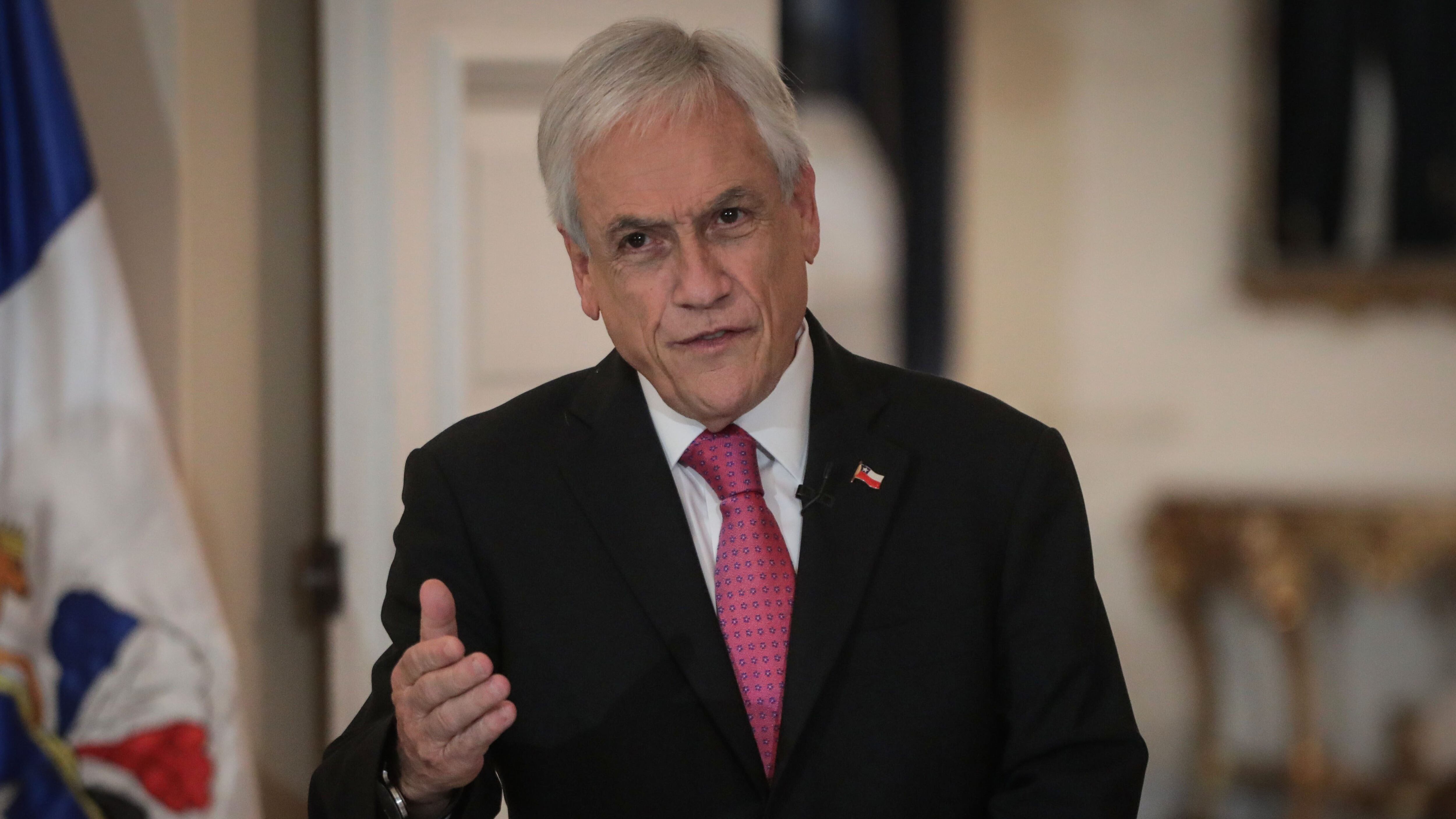 Presidente Piñera llamó a normalizar política fiscal tras cifras económicas