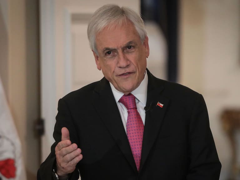Presidente Piñera llamó a normalizar política fiscal tras cifras económicas