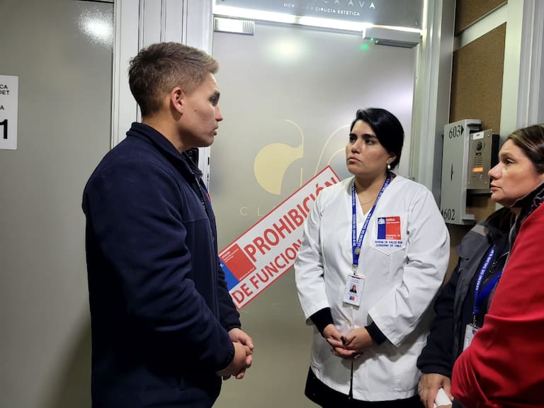 Clausuran clínica estética en Las Condes por cirugías ilegales: cómo verificar los permisos para no correr riesgos