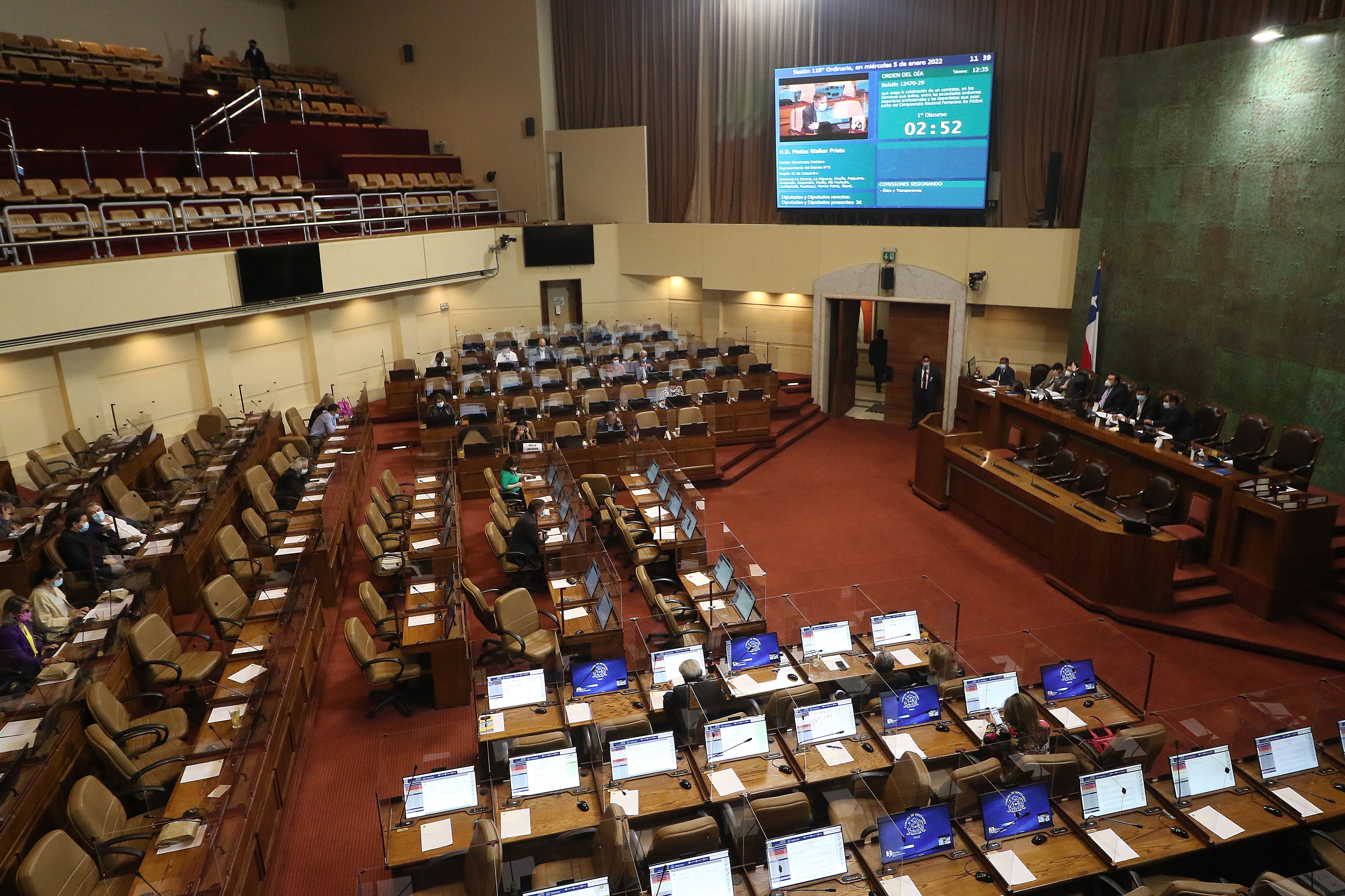 05 DE ENERO DE 2022/VALPARAISOVista general de la Sesión de Sala de la Cámara de Diputadas y Diputados,
FOTO: LEONARDO RUBILAR CHANDIA/AGENCIAUNO