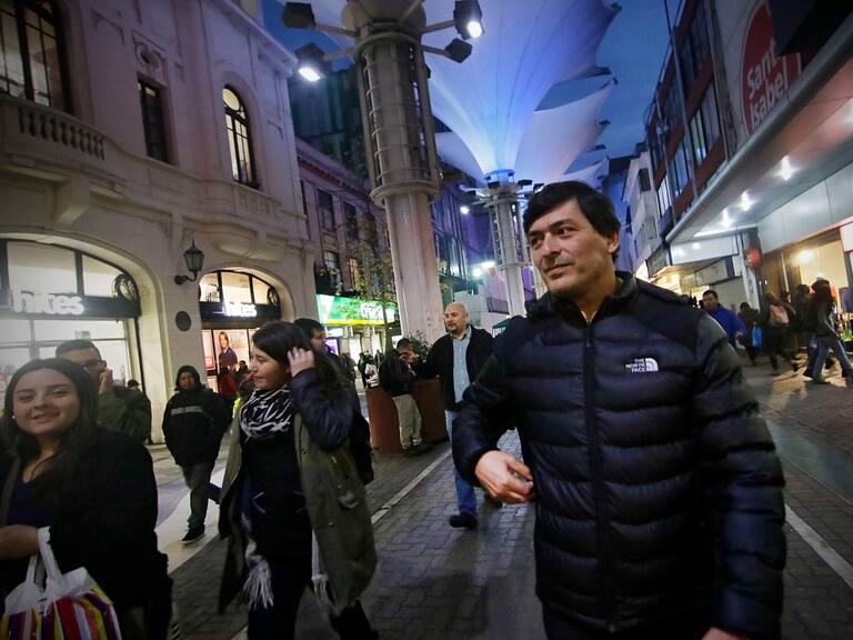 Doctora en Ciencia Política sobre sorpresivo tercer lugar de Franco Parisi: «De alguna forma es un castigo a lo que se llama el duopolio»