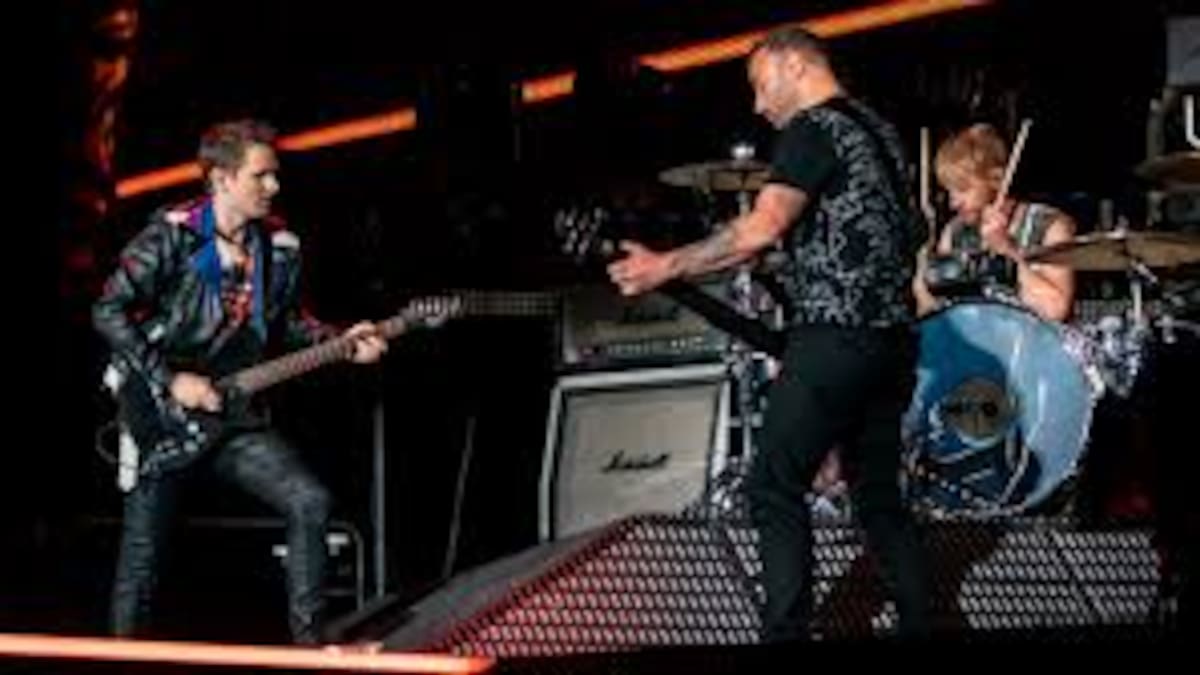 Muse lanza “Unravelling” y confirma su regreso tras tres años de silencio