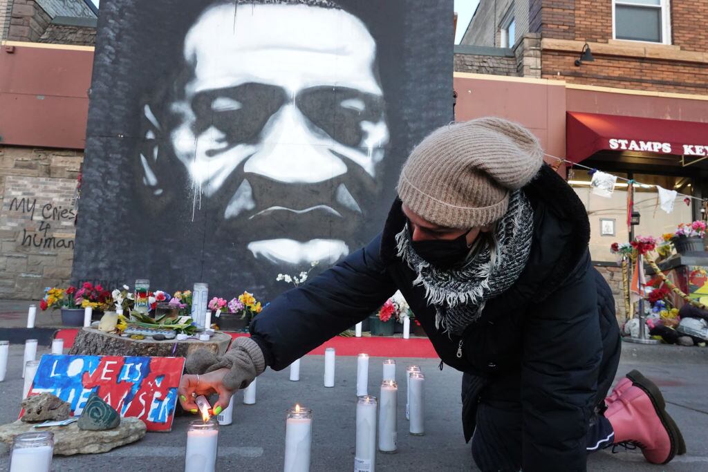 En Minneapolis las personas recuerdan el homicidio de George Floyd