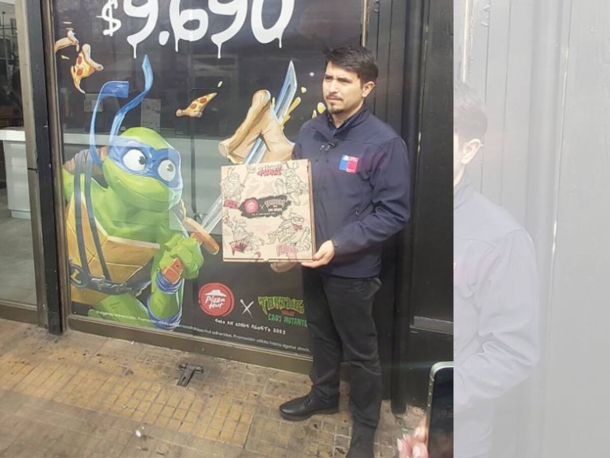 Seremi de Salud fiscaliza local de pizza en Ñuñoa por publicidad destinada a niños y niñas menores de 14 años