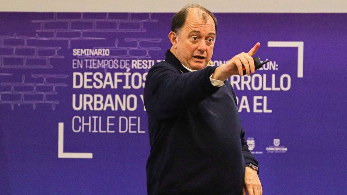 ¿Quién es Iván Poduje?: El declarado ‘laguista’ que se alejó de la izquierda y hoy asume como ministro de Vivienda