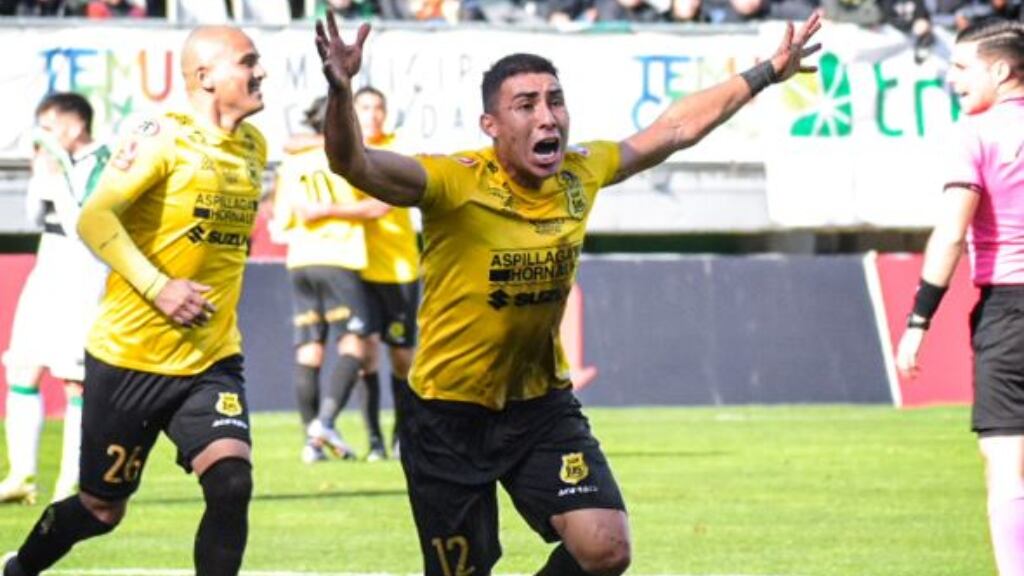 San Luis de Quillota desplaza a Iquique como líder de la Primera B tras vencer a Temuco