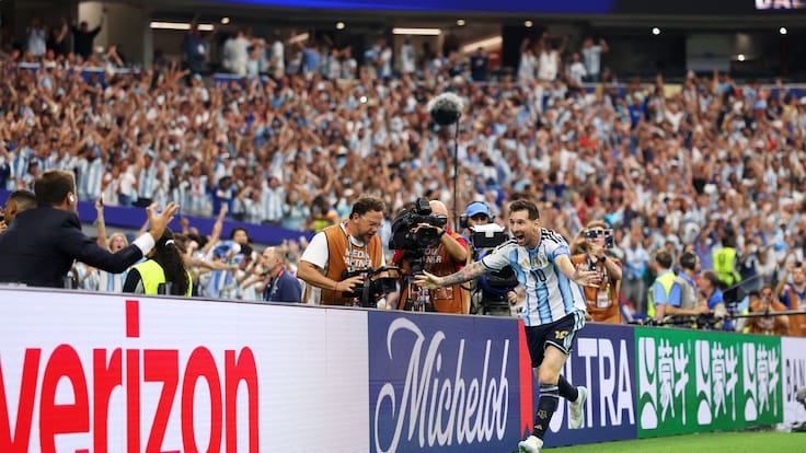 “Es uno de los mejores días de mi vida”: la historia detrás de la viral celebración de Messi con un periodista argentino en el Mundial 2026