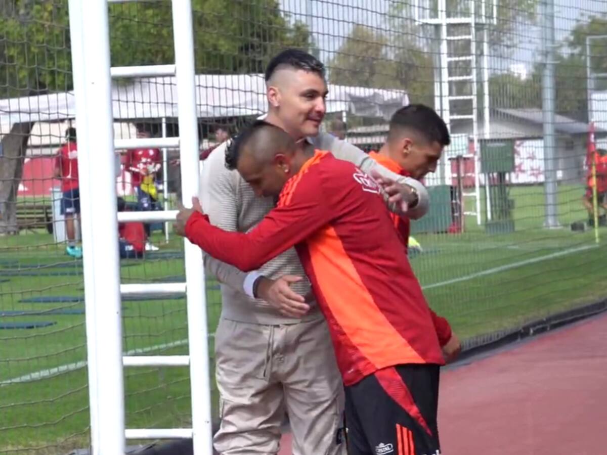 La emotiva visita de Cristóbal Campos a los seleccionados de La Roja en Juan Pinto Durán