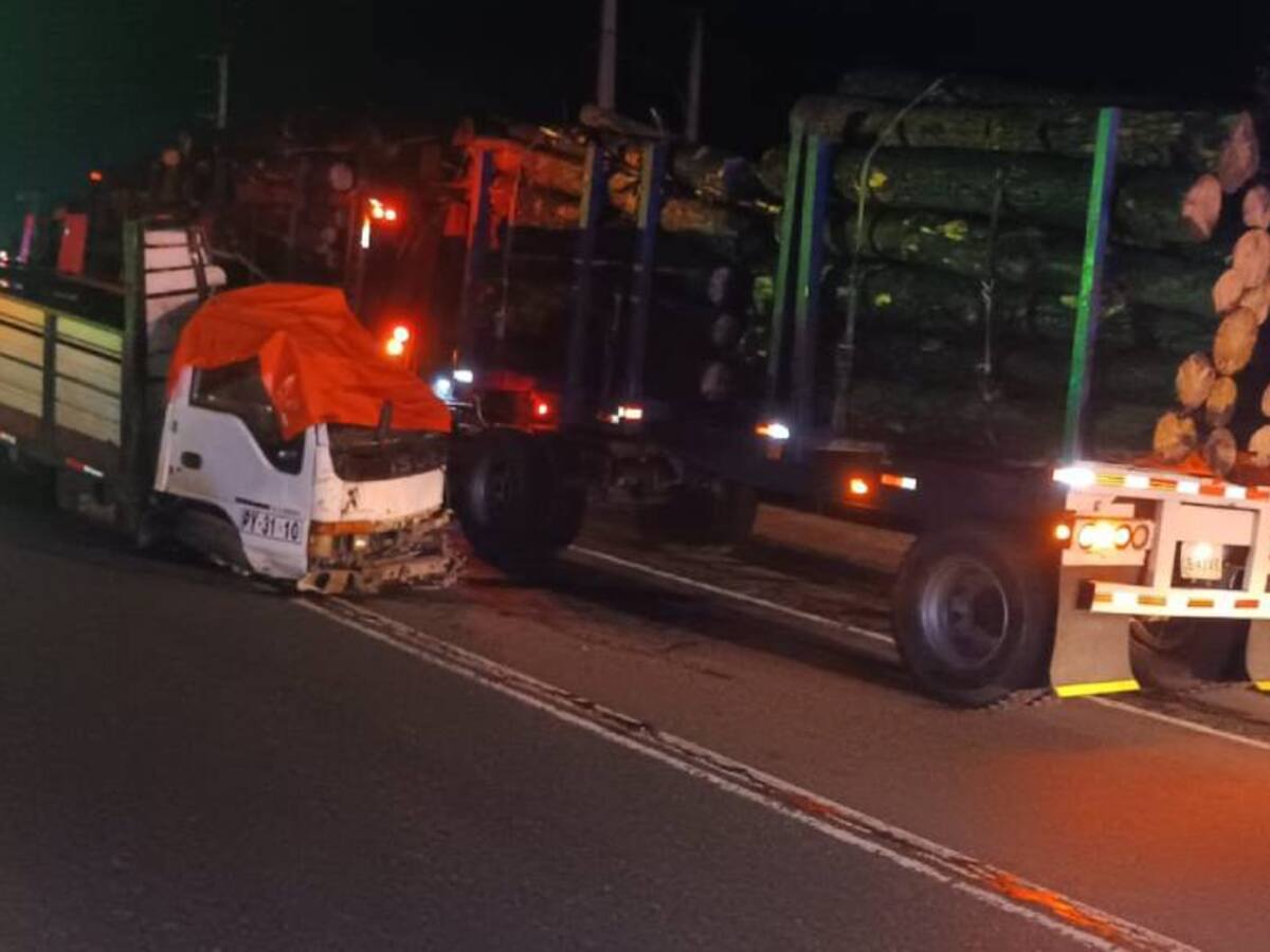Una persona fallece tras el choque de dos camiones en la región del Maule