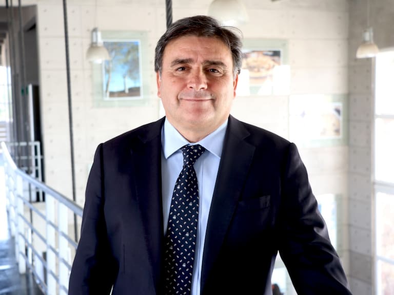 La polémica campaña del ex alcalde de Colina, Mario Olavarría