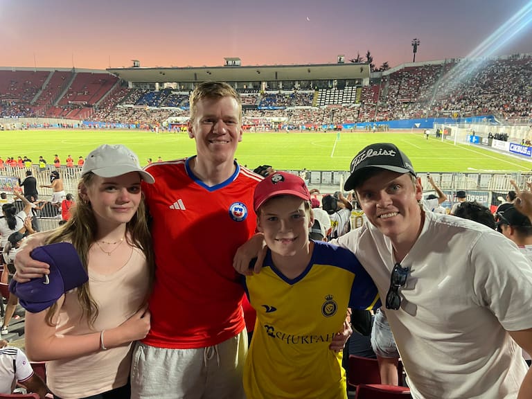 “Nunca experimenté nada parecido”: periodista islandés entrega su testimonio ante los desmanes en la Supercopa