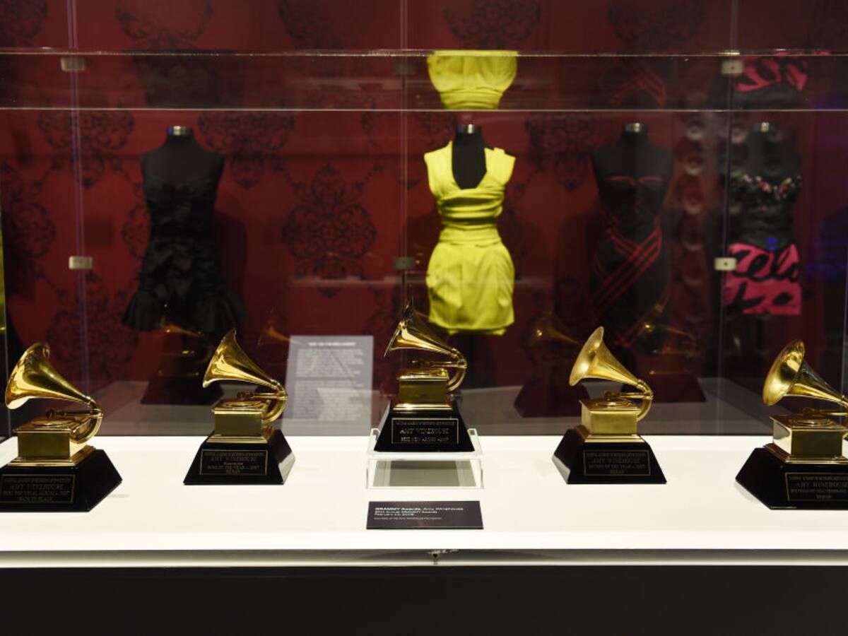Medios especializados aseguran que los Grammy 2021 se suspenderán tras aumento de casos de Covid-19 en LA