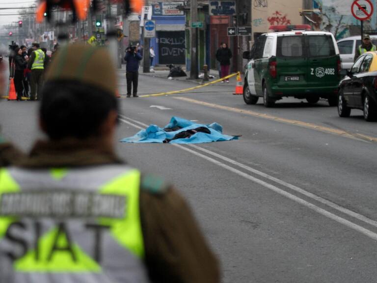 Encuentran cuerpo de persona en la vía pública en la comuna de Recoleta