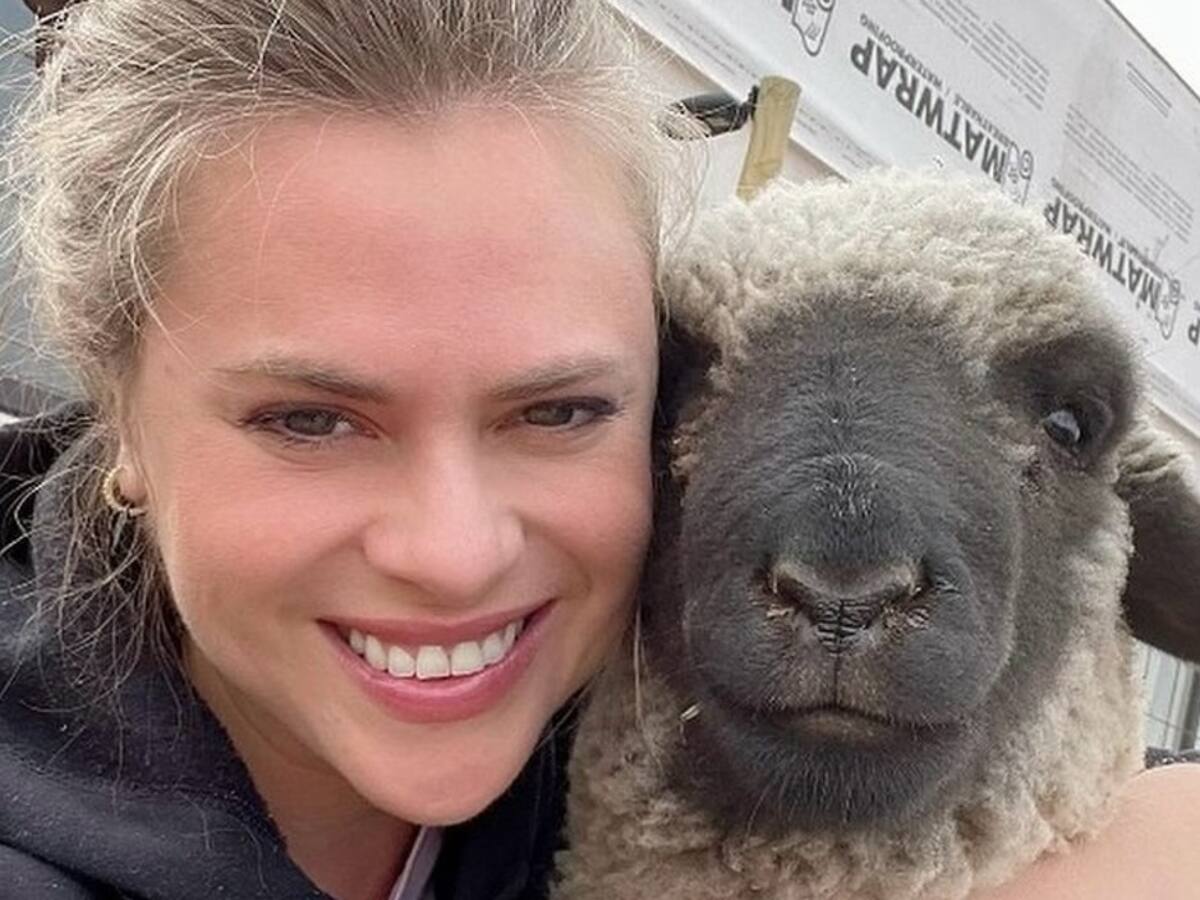 “Espero verte dando la batalla”: Eliana Albasetti reacciona molesta ante repetida y desubicada pregunta sobre animal robado