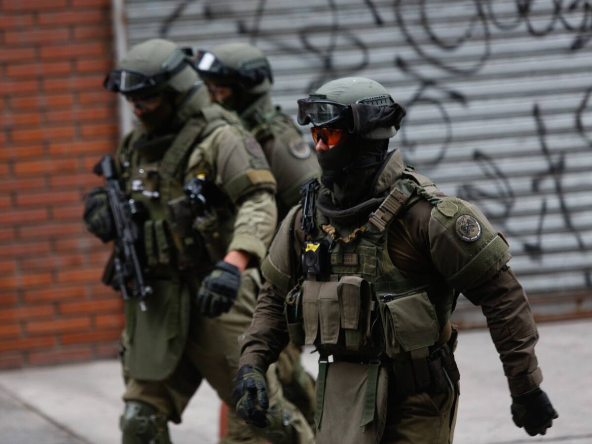 Megaoperativo en La Pintana: Carabineros y PDI realiza intensa búsqueda de “Elvis”, sujeto vinculado a 6 homicidios