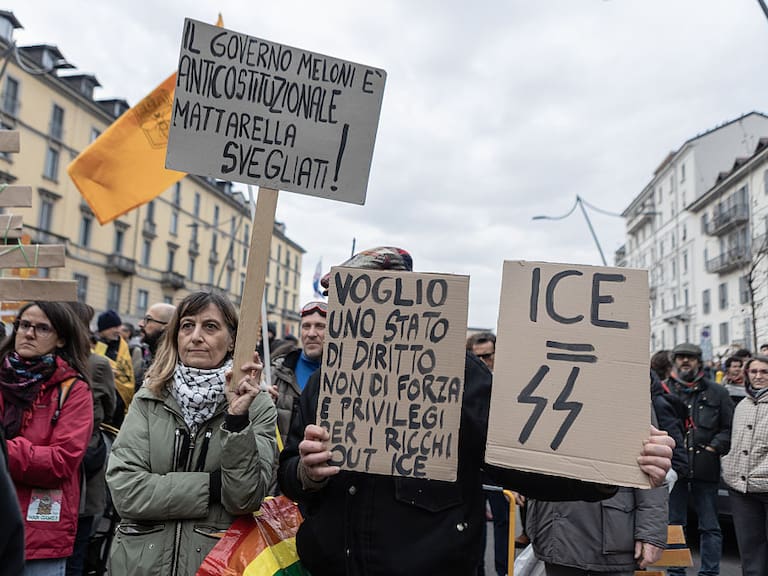 “Olimpiadas infernales”: Masiva protesta en Italia contra el impacto ecológico y la presencia de agentes de EE. UU.