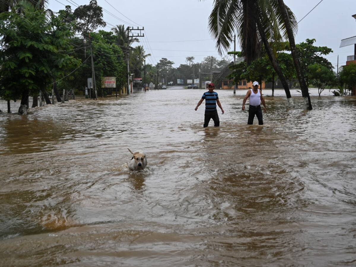Huracán Eta generó más de 50 muertes tras golpear Guatemala