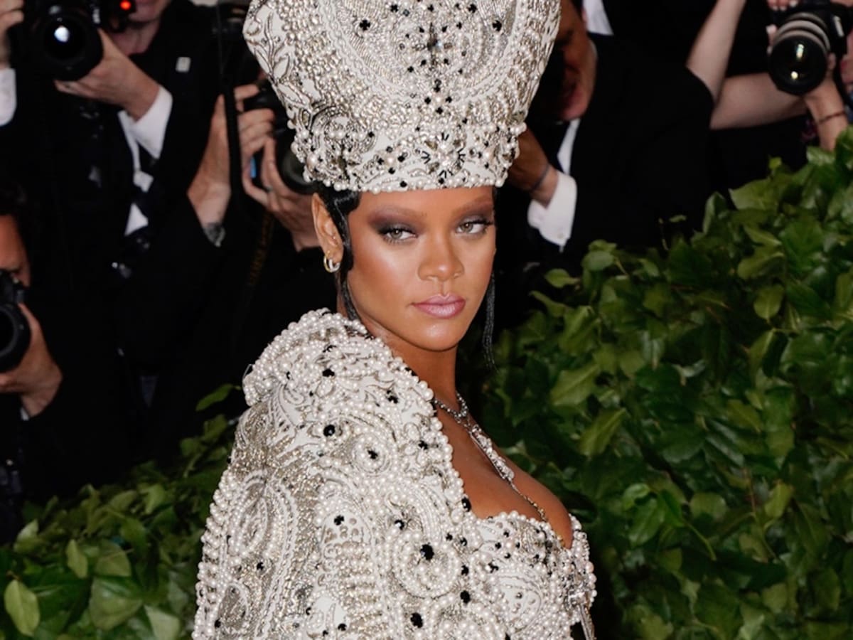 Inauguran nueva figura de cera de Rihanna a días de su show en el Super Bowl