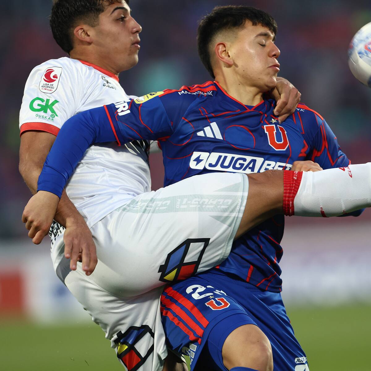 Escándalo en club del fútbol chileno: desvinculan a un jugador por indisciplina