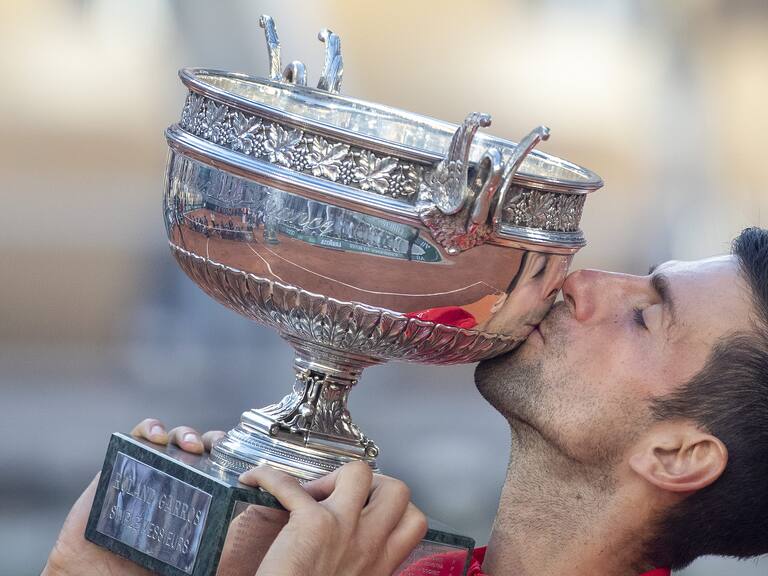 Novak Djokovic podrá defender su título en Roland Garros tras cambio de medidas del gobierno francés