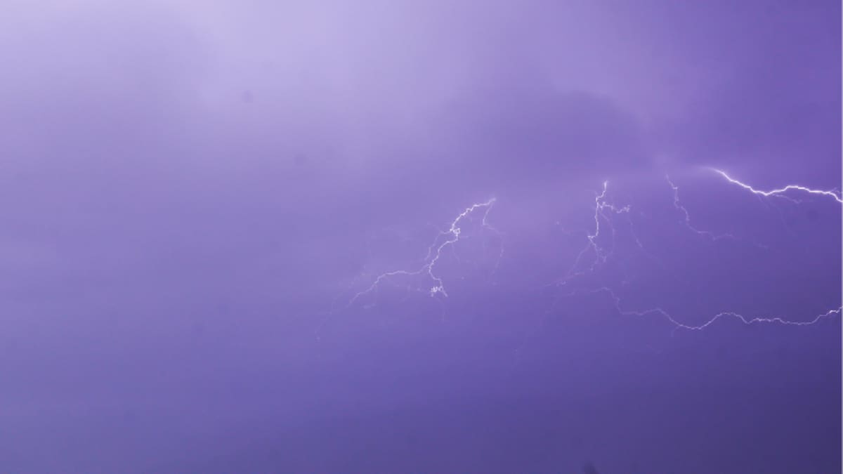 Tormenta eléctrica en Santiago: comparten impactantes registros de truenos y relámpagos en la región Metropolitana