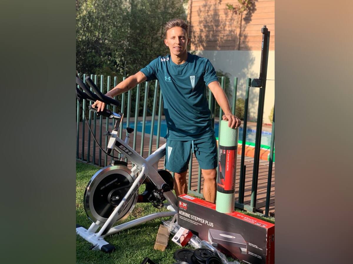 UC entregó kit de entrenamiento a sus jugadores para continuar trabajos físicos en cuarentena