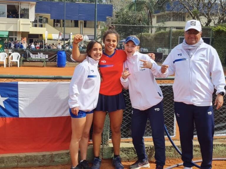 Capitán del tenis femenino sub 16 por la clasificación de Chile al Mundial: «Es la única forma de tener buenas jugadoras»