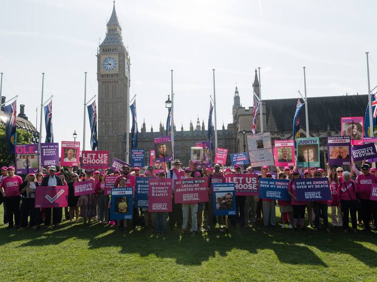 Parlamento de Reino Unido despenaliza abortos más allá del límite legal: mujeres podrán abortar posterior a las 24 semanas