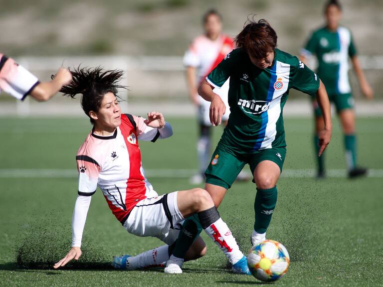 Chilenas que juegan en España confesaron que veían venir el término de la liga femenina