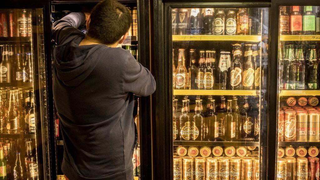 Venta de alcohol. Referencial.