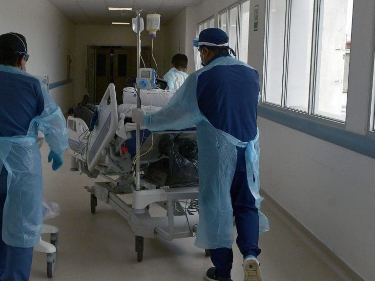 21 de Enero de 2022 / IQUIQUEEl alza en los contagios por Coronavirus produjo un mayor arribo de pacientes Covid positivo a la UCI del hospital Dr. Ernesto Torres Galdames
FOTO: CRISTIAN VIVERO BOORNES / AGENCIAUNO