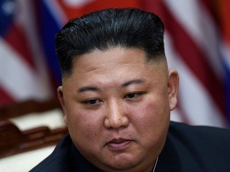 Propaganda norcoreana difundió imágenes de Kim Jong-un después de tres semanas