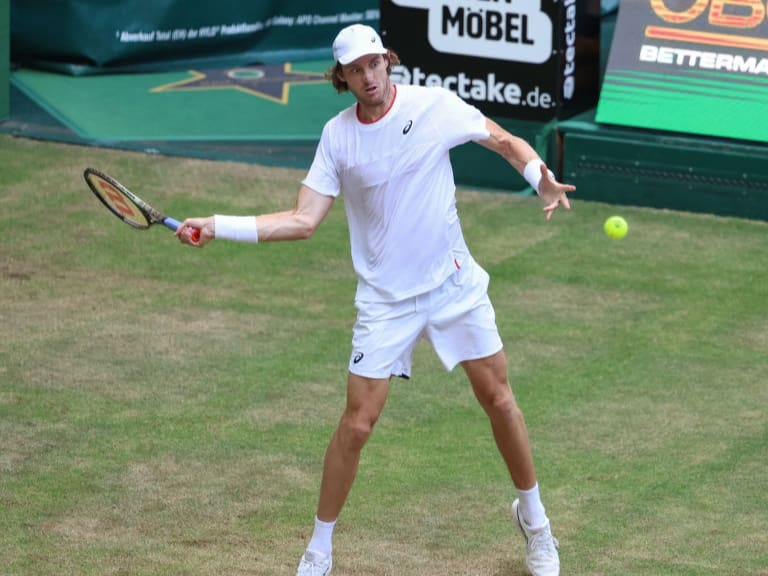 Nicolás Jarry ve frustrado su debut en Wimbledon por la lluvia