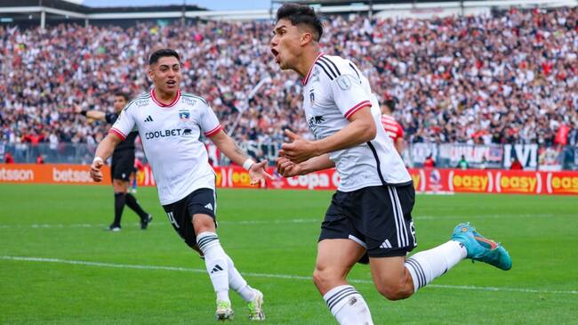 Damián Pizarro y Jordhy Thompson ya habían sido advertidos en Blanco y Negro por jugar partidos de fútbol amateur